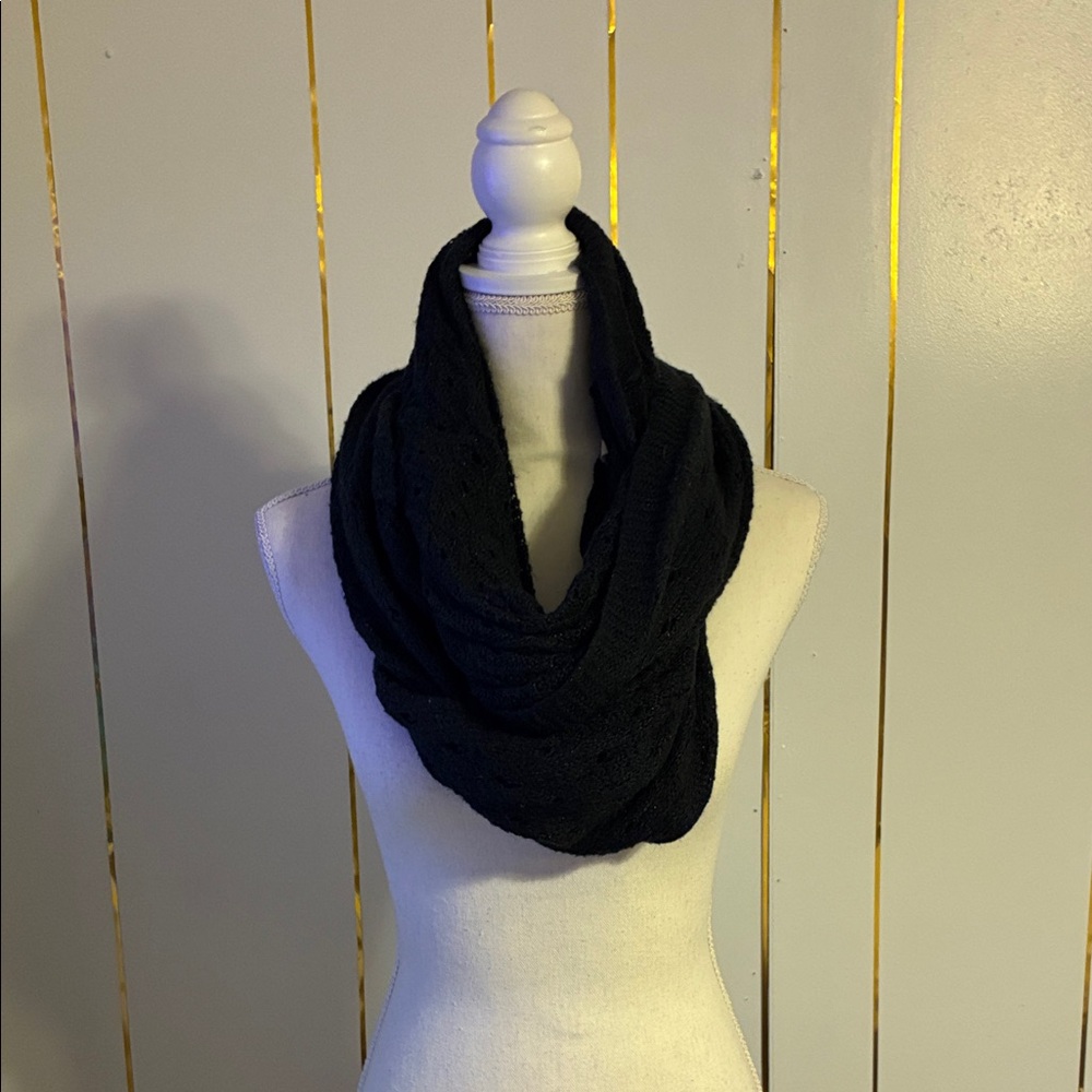 Elegant Black Infinity Scarf